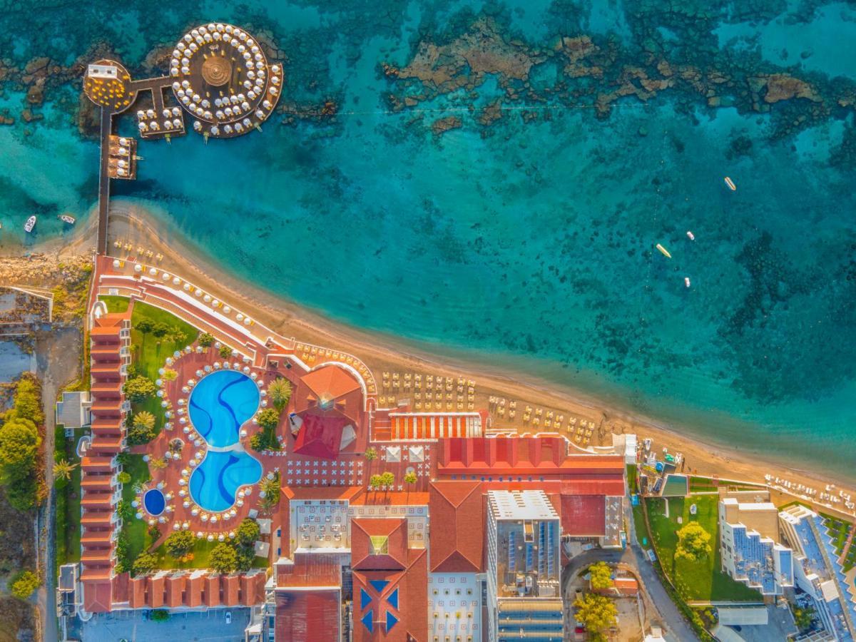 Salamis Bay Conti Resort Hotel & Casino Фамагуста Екстериор снимка Aerial view of the resort